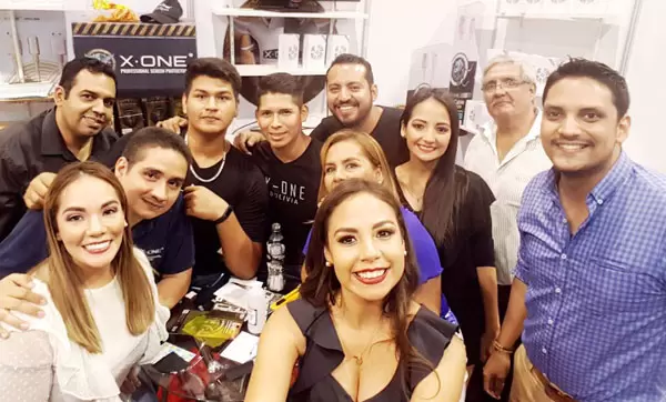 Bolivien Erroralars Show